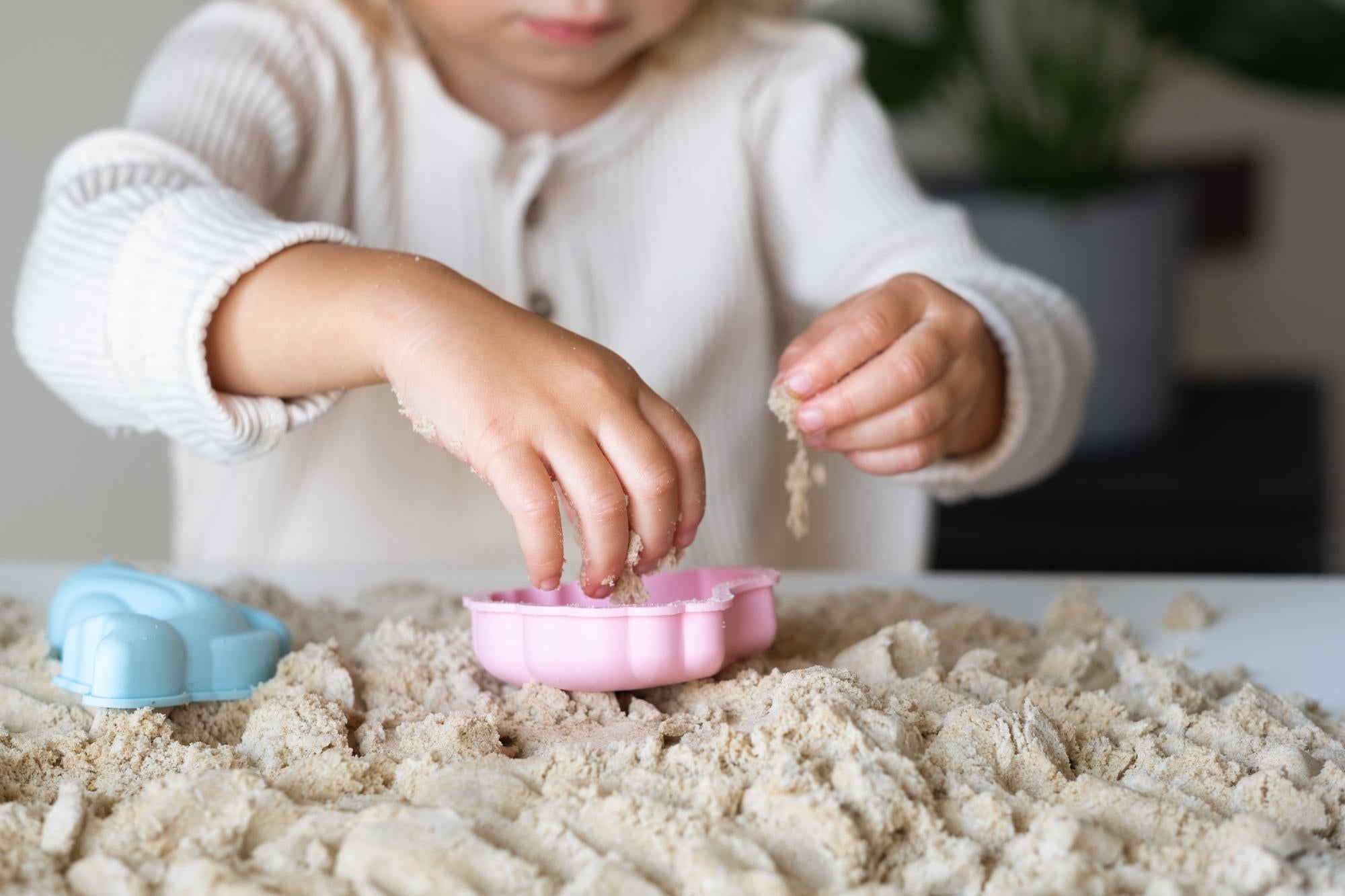 Kinetic sand
